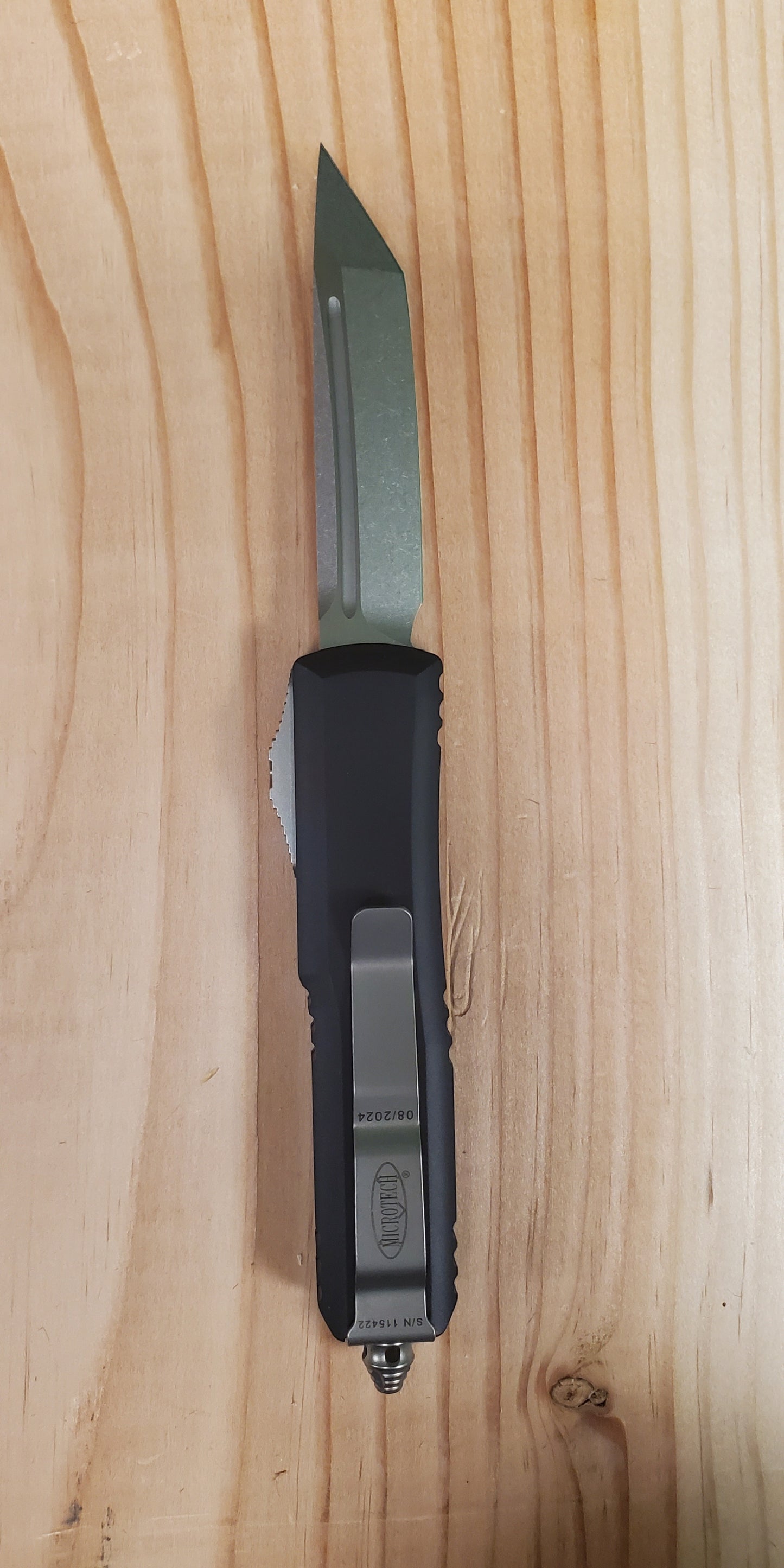 Microtech UTX-85 Black Stonewash Knife